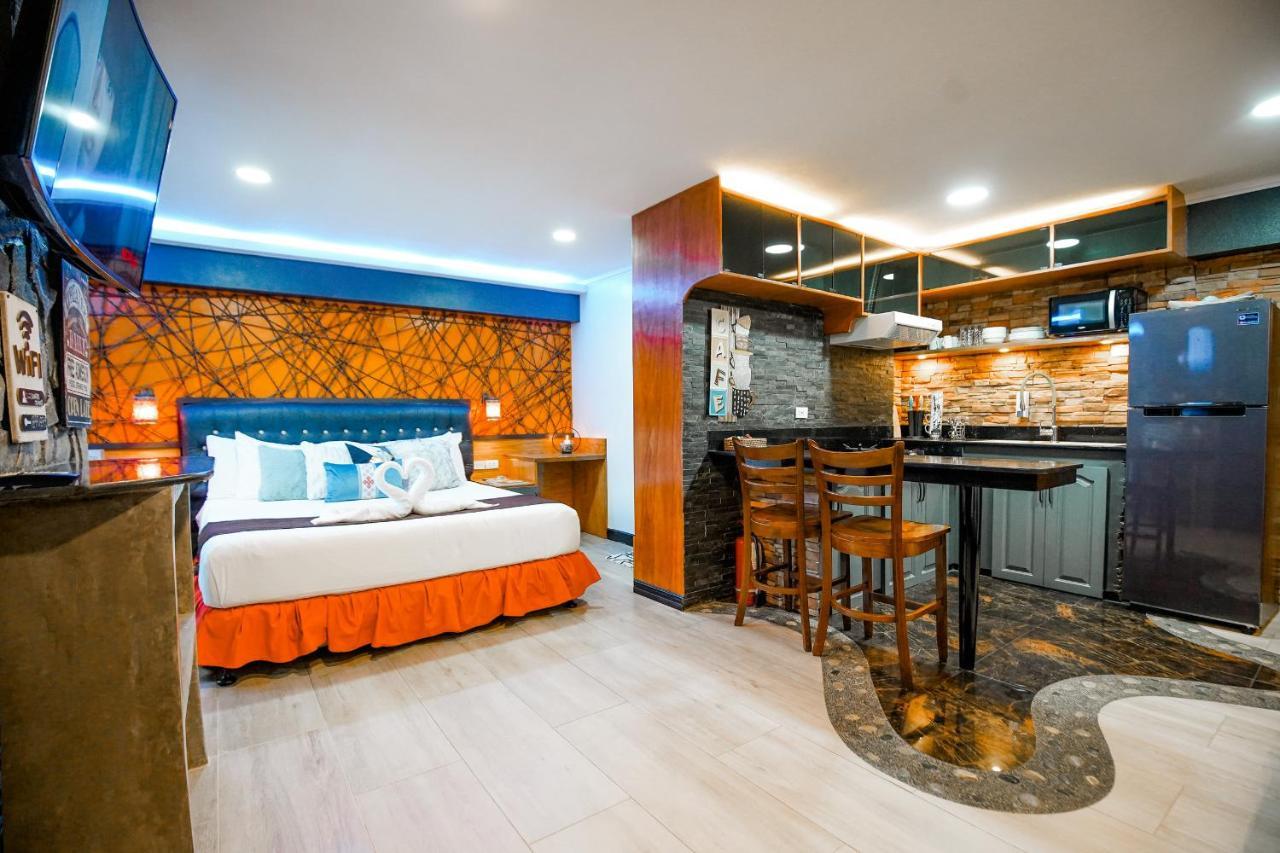 Clockworkorange Luxury Suites 4-Minutes Away To Airport Мактан Екстериор снимка